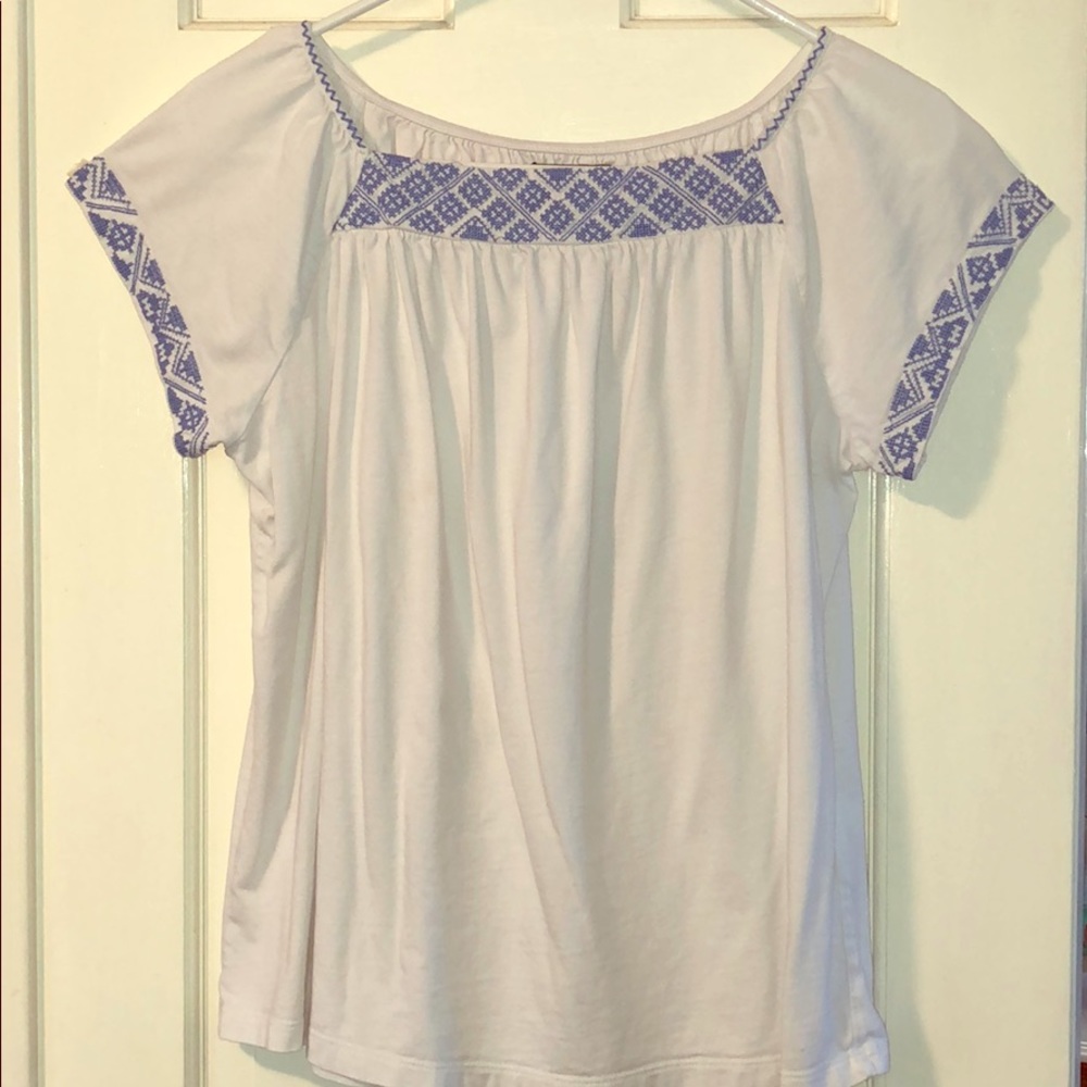 Chaps petite medium white shirt with blue details